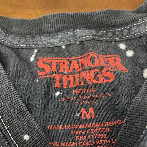 Stranger Things Shirt -M - Picture 2 of 2